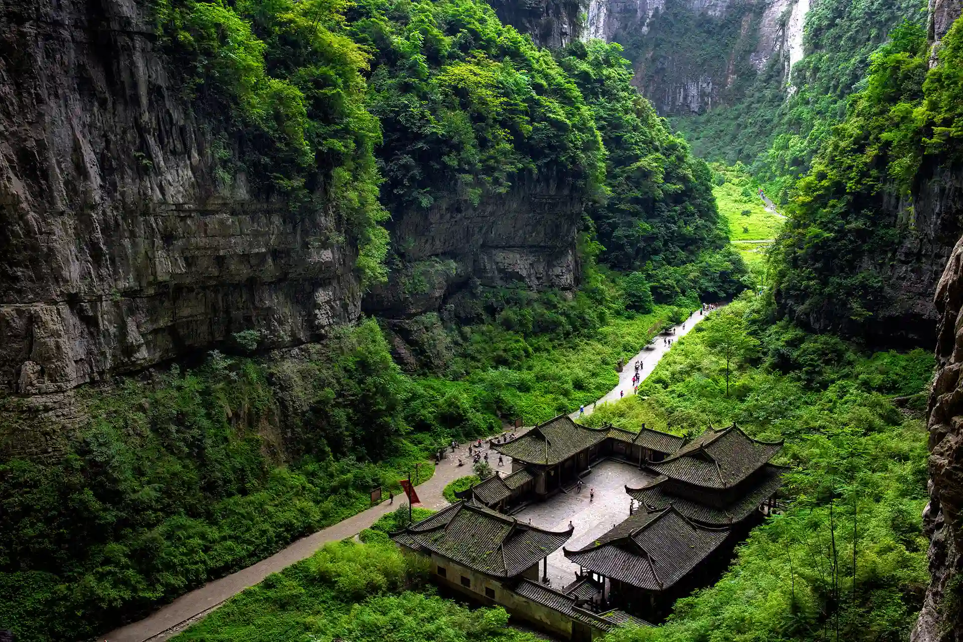 Wulong Three Natural Bridges & Longshui Gorge 1-Day Tour (2–8 pax)